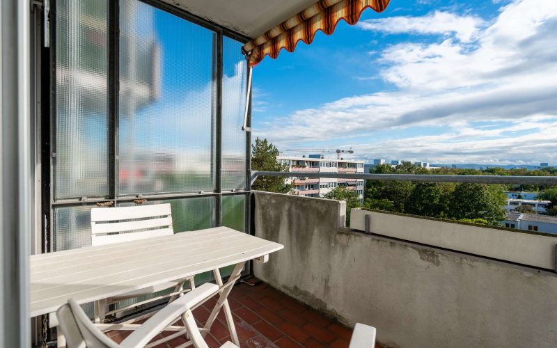 Sofort frei! Helle und äußerst gepflegte 4-Zimmerwohnung mit Balkon und herrlicher Aussicht-13